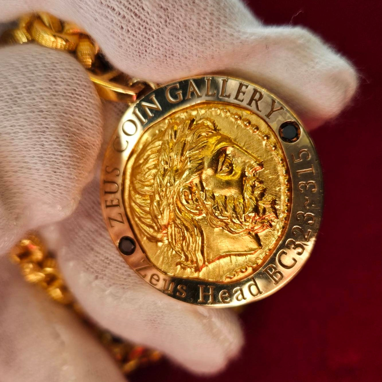 [Coin Pendant] Zeus Gold Coin - Gold & Black Diamond